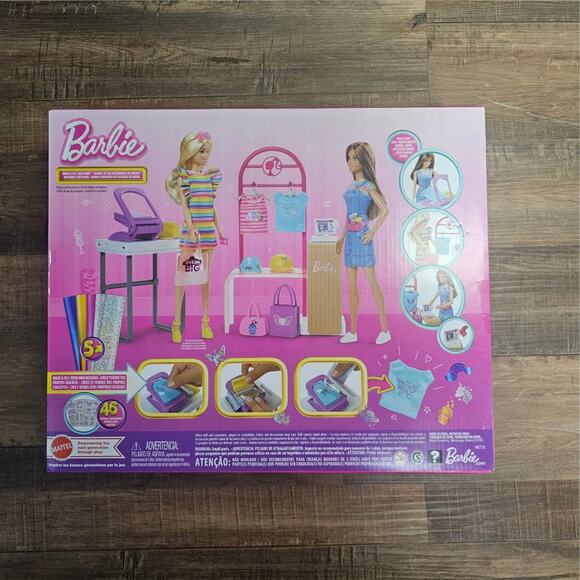 Barbie Make & Sell Boutique Playset With Brunette Doll NWT - Picture 2 of 8